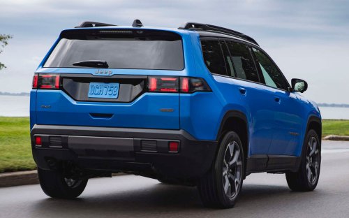 2026 Jeep Cherokee – 210 hp/312 Nm 1.6T petrol hybrid with two e-motors; 800 km combined range