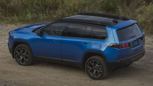 Jeep, 2026 Jeep Cherokee – 210 hp/312 Nm 1.6T petrol hybrid with two e-motors; 800 km combined range