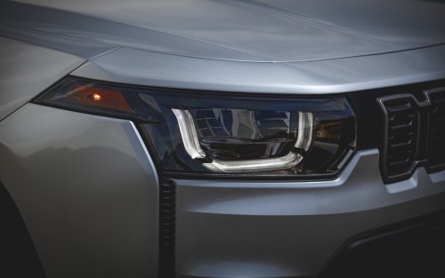 2026 Jeep Cherokee – 210 hp/312 Nm 1.6T petrol hybrid with two e-motors; 800 km combined range
