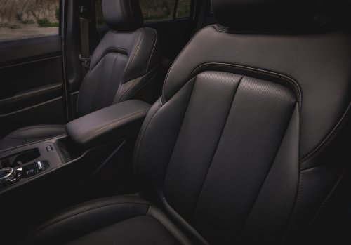 2026 Jeep Cherokee – 210 hp/312 Nm 1.6T petrol hybrid with two e-motors; 800 km combined range