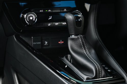 2026 Toyota Vios Hybrid debuts – 1.5L four-cylinder petrol, 111 PS; two variants, from RM93k in Thailand