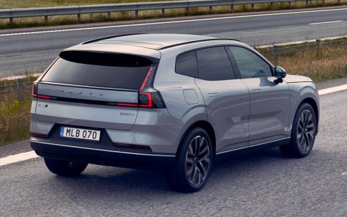 2026 Volvo XC70 officially debuts – extended-range PHEV; up to 212 km EV range, from RM177k in China