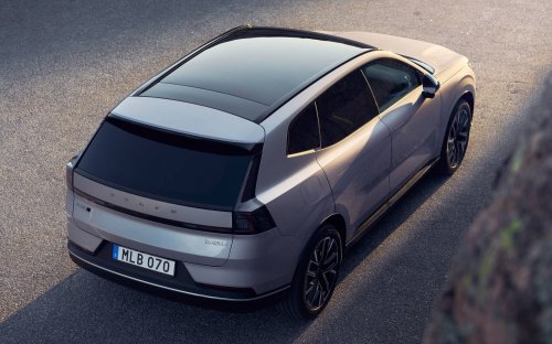 2026 Volvo XC70 officially debuts – extended-range PHEV; up to 212 km EV range, from RM177k in China