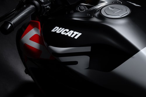 2026 Ducati Diavel V4 RS unveiled, 0-100 in 2.5 secs
