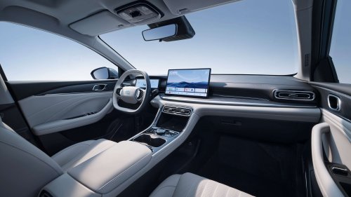 Geely Galaxy Starshine 6 in Beijing – PHEV version of Emgrand; next Proton S70, future Proton eMas sedan?