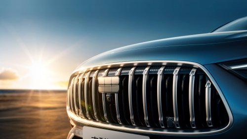 Geely Galaxy Starshine 6 in Beijing – PHEV version of Emgrand; next Proton S70, future Proton eMas sedan?