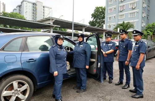 32 imported vehicles seized for warehouse overstay