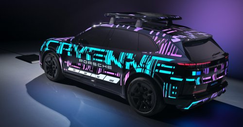 Porsche reveals 11-kW wireless AC charging tech – one-box solution to be offered for Cayenne Electric