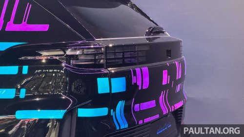 Porsche reveals 11-kW wireless AC charging tech – one-box solution to be offered for Cayenne Electric