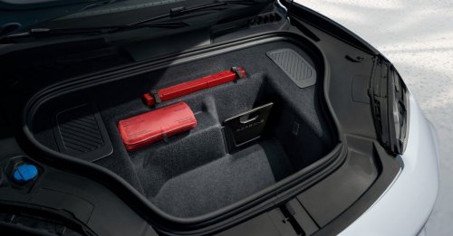 Porsche | Porsche Macan | SUV | The all-electric Porsche Macan – from its performance to its versatility, everything you need in an SUV