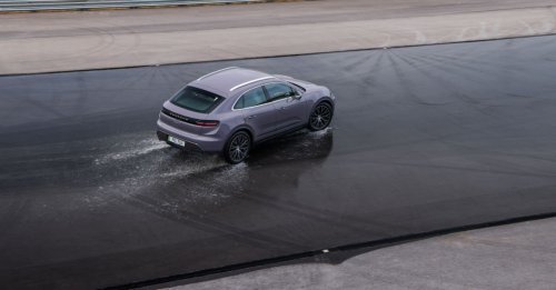 Porsche | Porsche Macan | SUV | The all-electric Porsche Macan – from its performance to its versatility, everything you need in an SUV