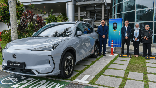 Proton, Proton opens self-operated 120 kW DC EV fast charger in Tanjong Malim – RM0.40 per kWh until Oct 31