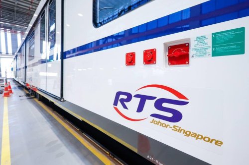 RTS Link first train set arrives in JB, testing starts now