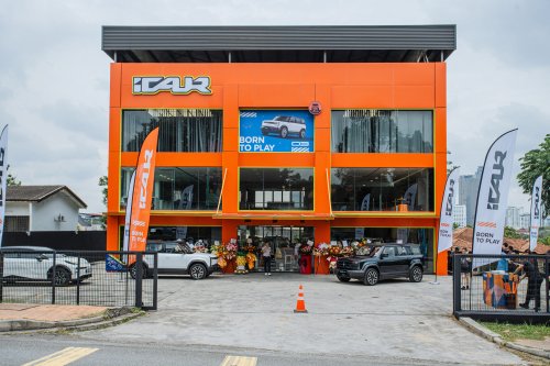 SUV, iCaur 03 EV – world’s first delivery of electric off-road SUV is to car collector JP Chin at iCaur Petaling Jaya