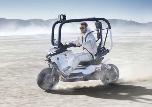 BMW Motorrad Vision CE e-scooter comes with cage