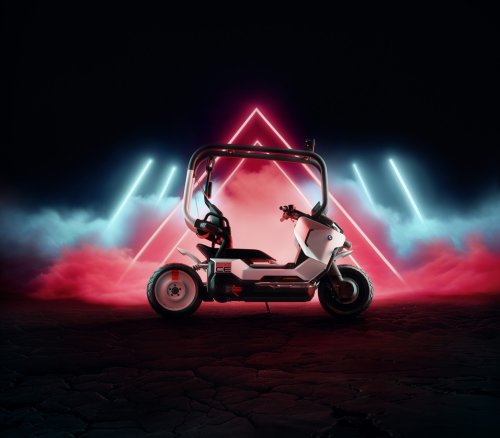 BMW Motorrad Vision CE e-scooter comes with cage