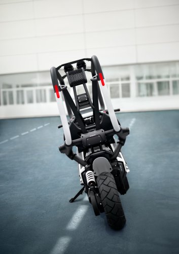 BMW Motorrad Vision CE e-scooter comes with cage