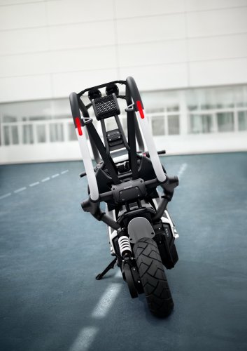 BMW, BMW Motorrad Vision CE e-scooter comes with cage