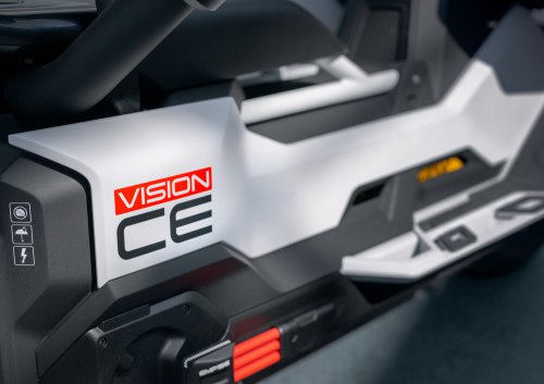 BMW Motorrad Vision CE e-scooter comes with cage