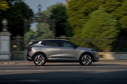 2026 Mitsubishi Eclipse Cross EV revealed – rebadged Renault Scenic for Europe, 600 km WLTP range