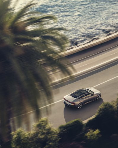 Polestar 5 debuts: 884 PS AWD electric sedan with 670 km range