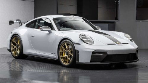 Porsche, Porsche Macan, Porsche sold 279,449 cars in 2025 – down 10% from 2024; Macan top seller; North America largest market