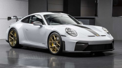 Porsche, Porsche Macan, Porsche sold 279,449 cars in 2025 – down 10% from 2024; Macan top seller; North America largest market