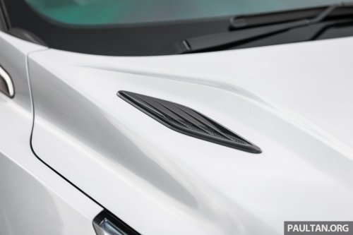 2025 Proton X50 facelift – full gallery of Flagship variant with big spoiler, two-tone interior, sunroof