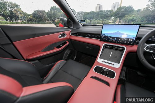 2025 Proton X50 facelift – full gallery of Flagship variant with big spoiler, two-tone interior, sunroof