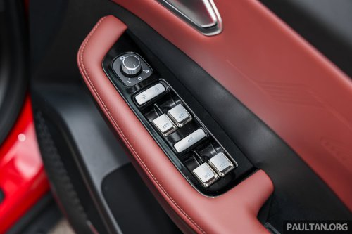 2025 Proton X50 facelift – full gallery of Flagship variant with big spoiler, two-tone interior, sunroof