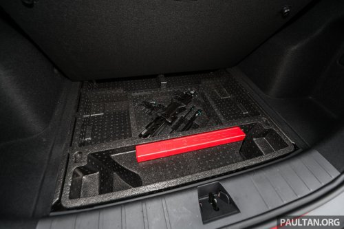 2025 Proton X50 facelift – full gallery of Flagship variant with big spoiler, two-tone interior, sunroof