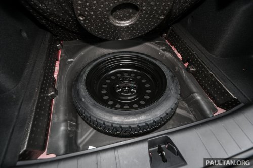 2025 Proton X50 facelift – full gallery of Flagship variant with big spoiler, two-tone interior, sunroof