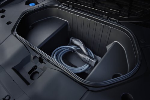 2026 BMW iX3 NA5 debuts: production Neue Klasse gets concept car looks, 805 km range, 372 km in 10min