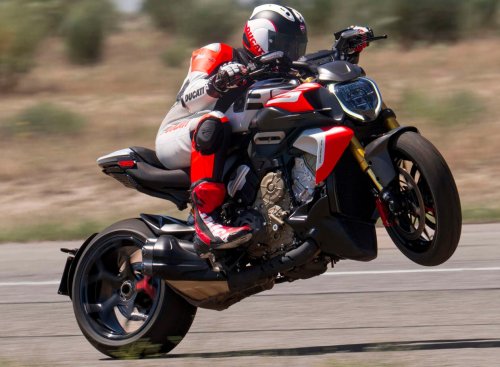 2026 Ducati Diavel V4 RS unveiled, 0-100 in 2.5 secs