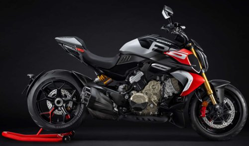 2026 Ducati Diavel V4 RS unveiled, 0-100 in 2.5 secs