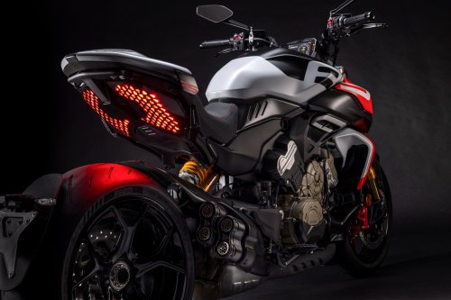 2026 Ducati Diavel V4 RS unveiled, 0-100 in 2.5 secs