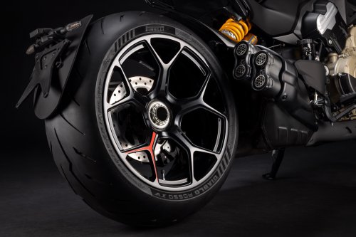 2026 Ducati Diavel V4 RS unveiled, 0-100 in 2.5 secs