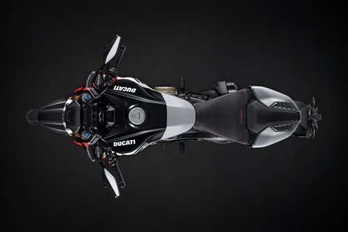 2026 Ducati Diavel V4 RS unveiled, 0-100 in 2.5 secs