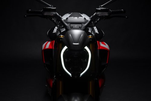2026 Ducati Diavel V4 RS unveiled, 0-100 in 2.5 secs