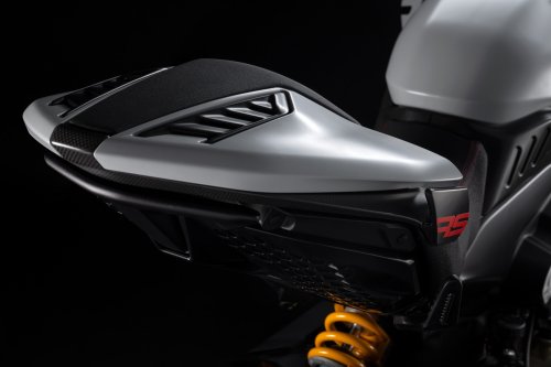 2026 Ducati Diavel V4 RS unveiled, 0-100 in 2.5 secs