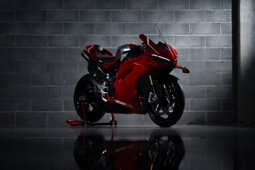 2026 Ducati Panigale V4R – 218 hp, full MotoGP aero