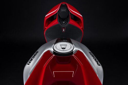 2026 Ducati Panigale V4R – 218 hp, full MotoGP aero