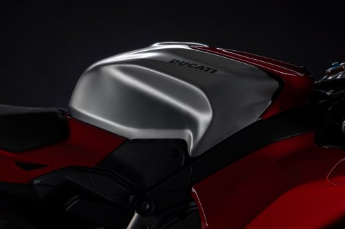 2026 Ducati Panigale V4R – 218 hp, full MotoGP aero