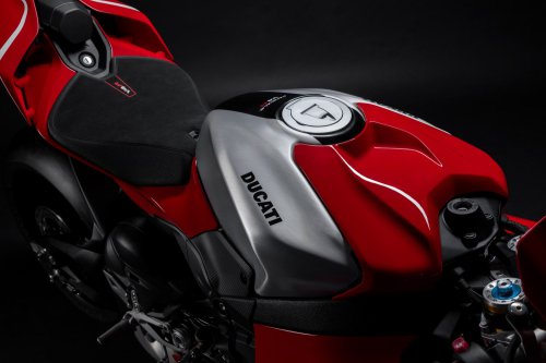 2026 Ducati Panigale V4R – 218 hp, full MotoGP aero