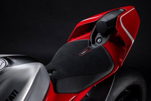 2026 Ducati Panigale V4R – 218 hp, full MotoGP aero