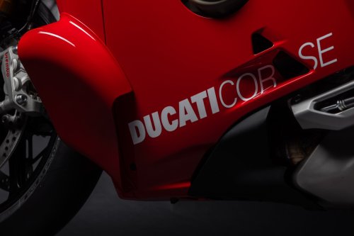 2026 Ducati Panigale V4R – 218 hp, full MotoGP aero