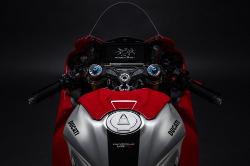 2026 Ducati Panigale V4R – 218 hp, full MotoGP aero