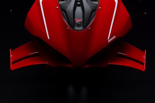 2026 Ducati Panigale V4R – 218 hp, full MotoGP aero