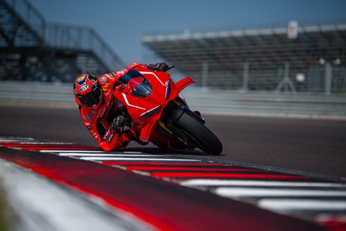 2026 Ducati Panigale V4R – 218 hp, full MotoGP aero