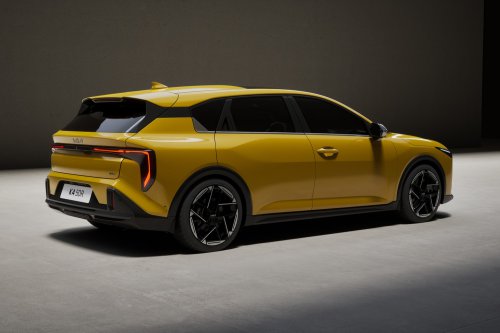 2026 Kia K4 hatchback debuts – 1.0L and 1.6L turbo petrol engines; to go on sale in UK, Australia this year